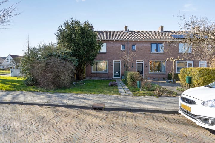 Photo 1 of Minne Hofstrastraat 46