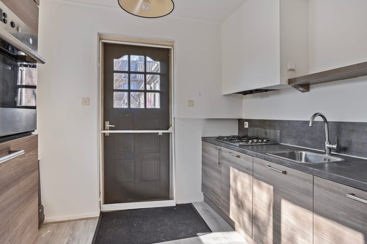 Photo 8 of Minne Hofstrastraat 46