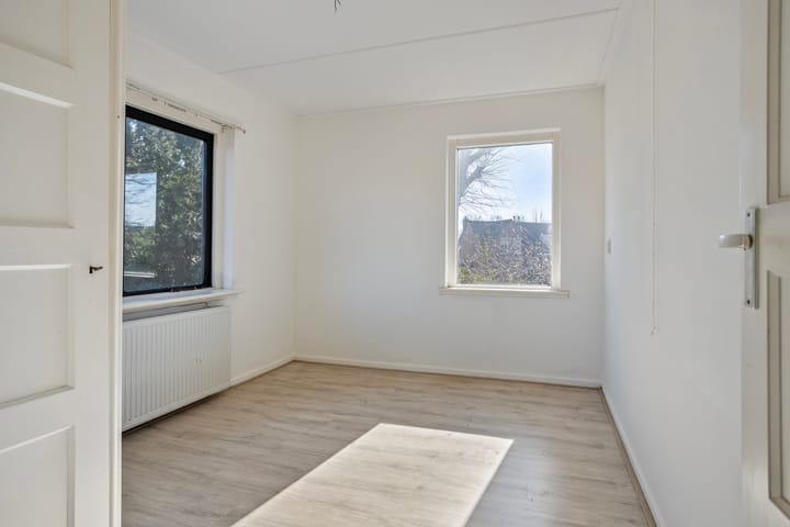 Photo 12 of Minne Hofstrastraat 46