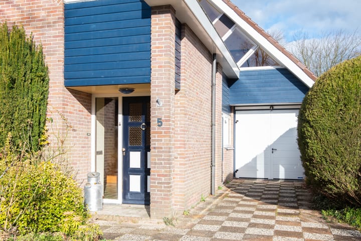 Photo 8 of Weegbree 5