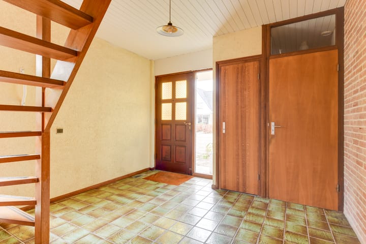 Photo 9 of Weegbree 5