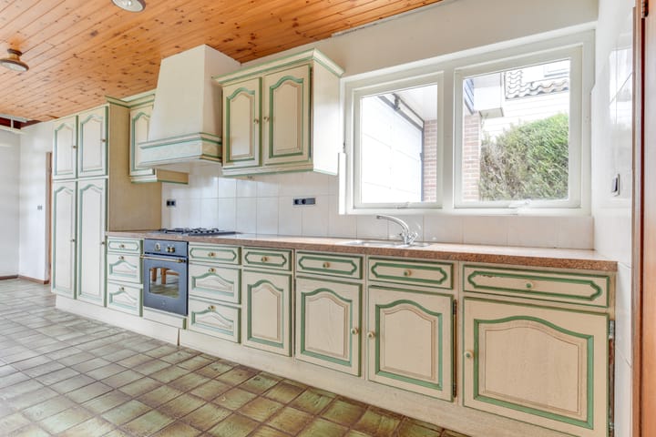 Photo 16 of Weegbree 5