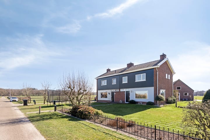 Photo 2 of Harpersweg 6