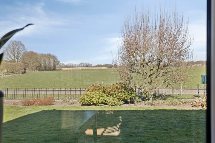 Photo 13 of Harpersweg 6