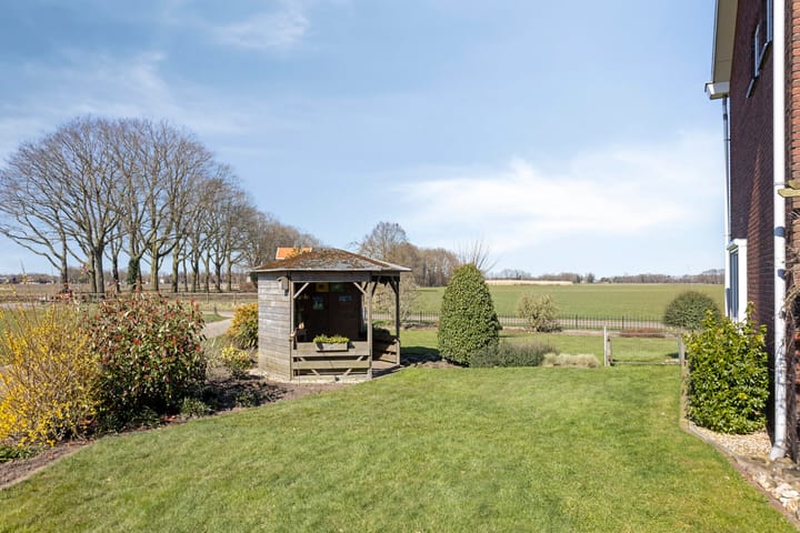 Photo 43 of Harpersweg 6