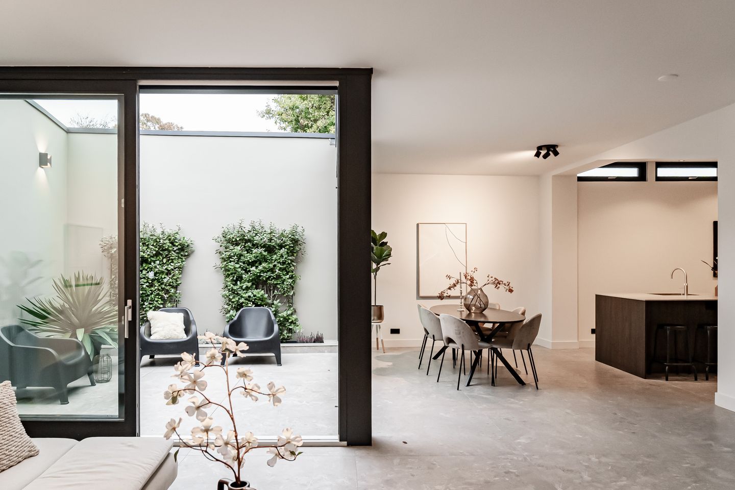 Foto 25 van Bloemendaalsestraatweg 66