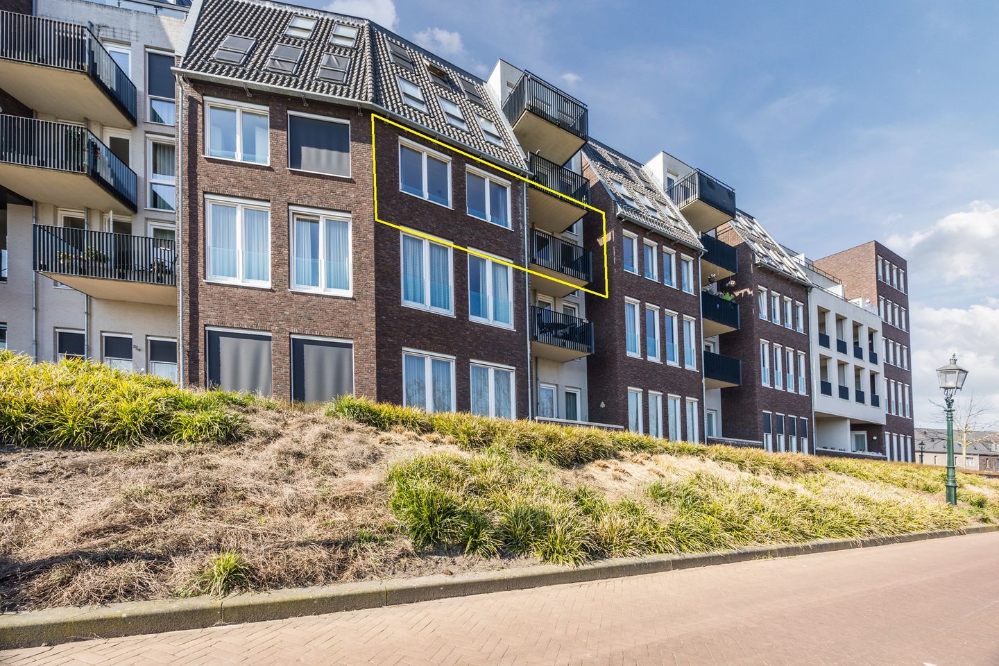 Foto 1 van Koninginnedijk 196