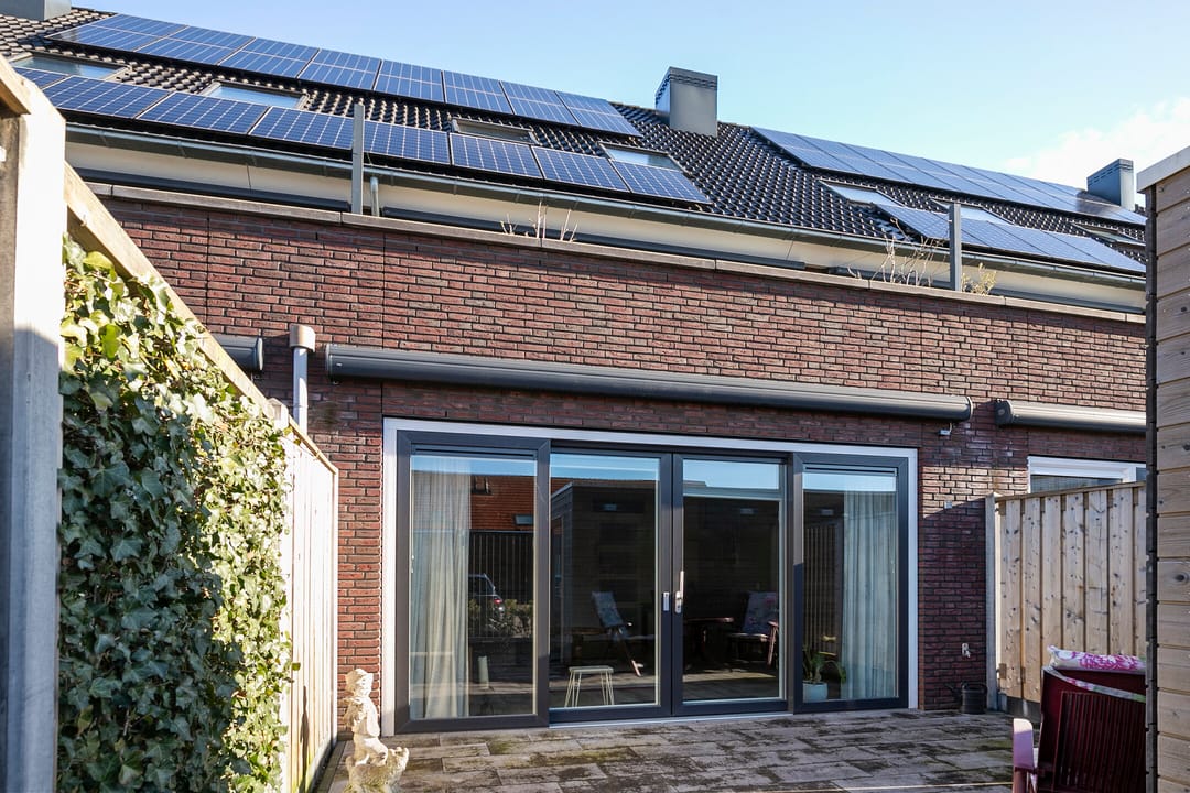 Foto 2 van Ons Genoegen 27