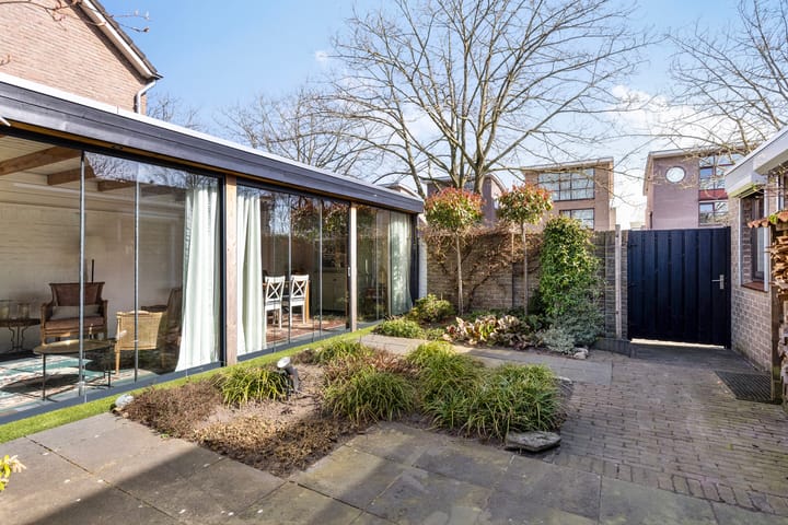 Foto 30 van Vlinderstraat 2