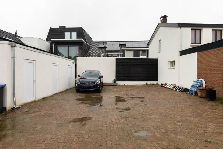 Photo 36 of Dorpsweg 31-A