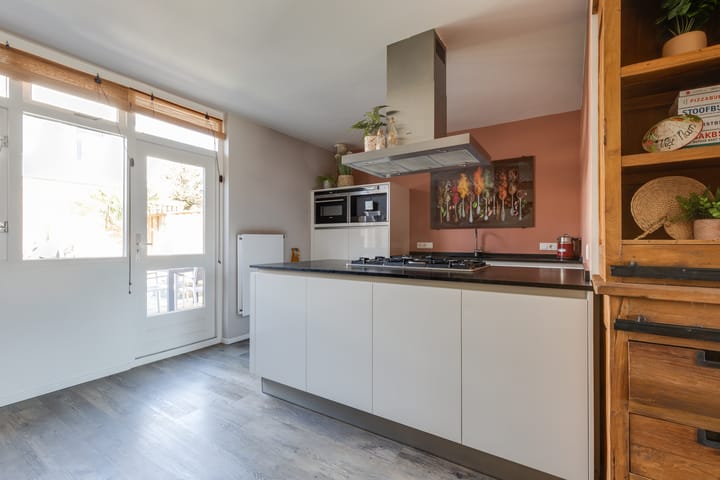 Foto 14 van Cornelis Trooststraat 90