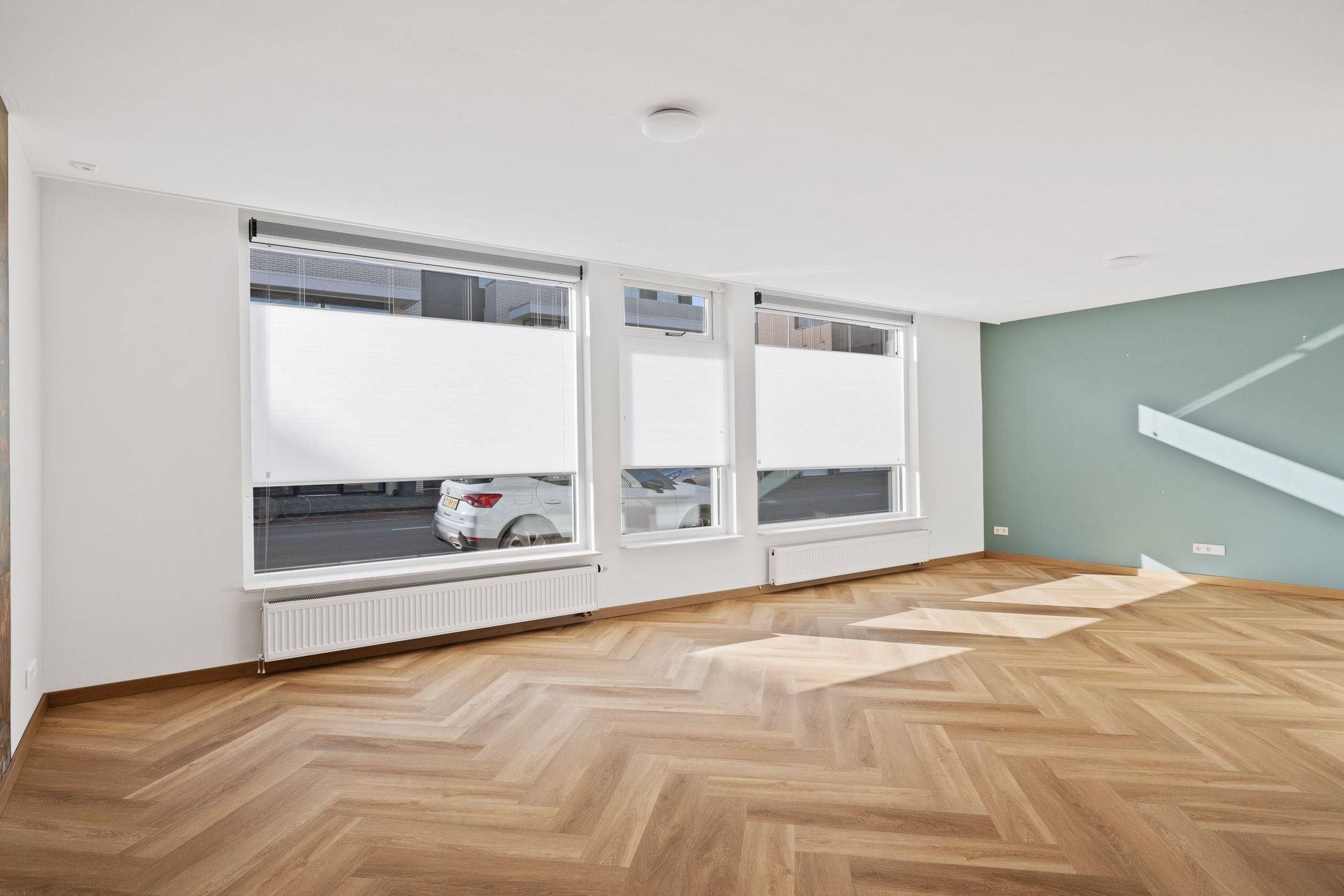 Foto 3 van Leenderweg 77