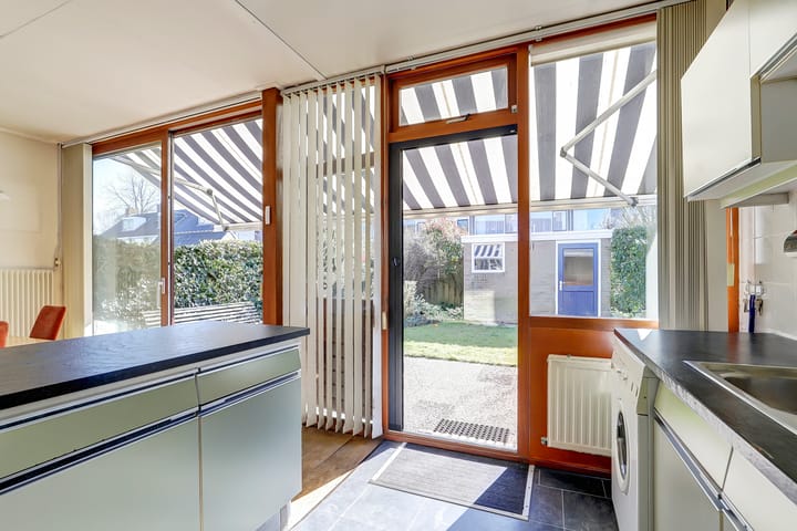 Foto 9 van Schultz van Haegenstraat 15