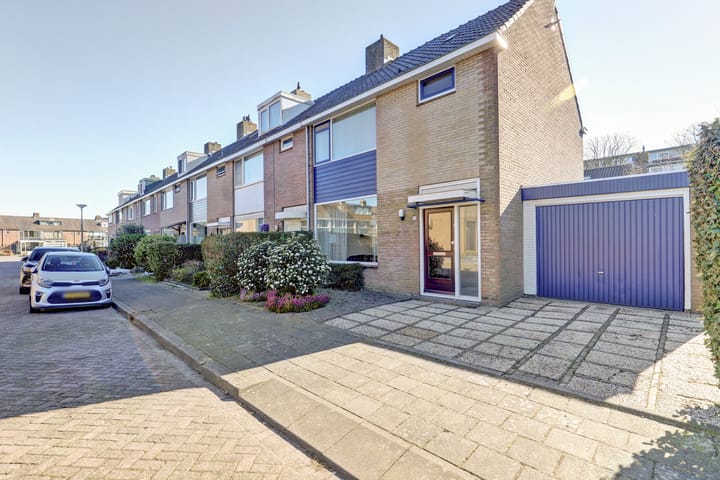 Foto 32 van Schultz van Haegenstraat 15