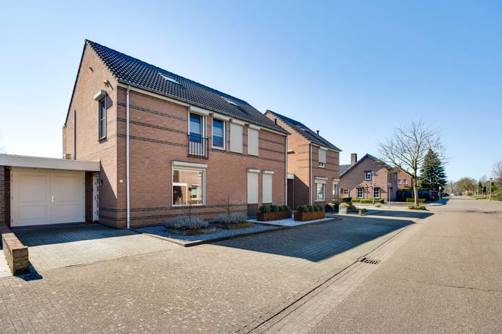 Foto 46 van Burgemeester Smeetsstraat 5