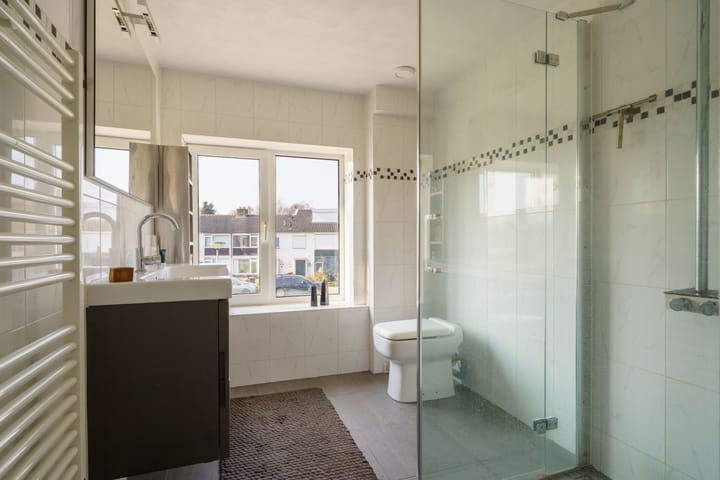 Photo 20 of van Limburg Stirumlaan 35