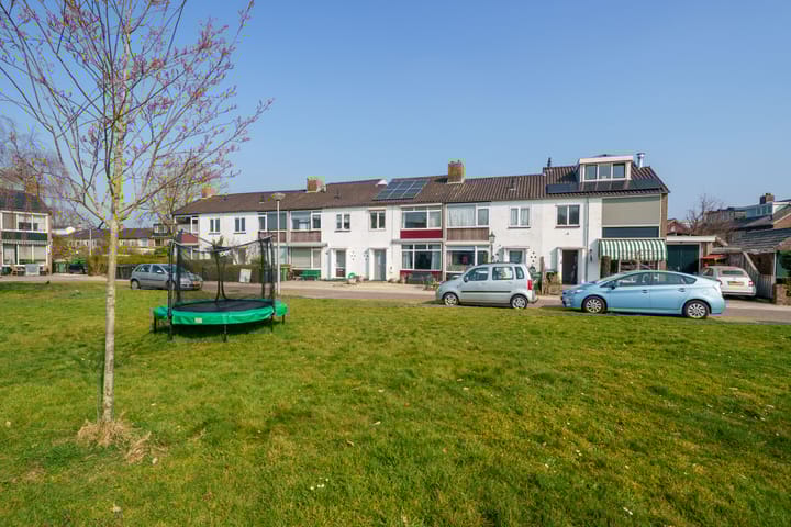 Photo 28 of van Limburg Stirumlaan 35