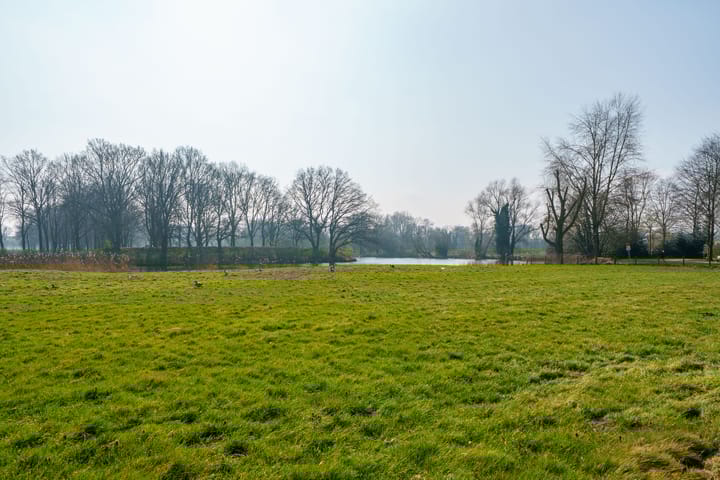 Photo 31 of van Limburg Stirumlaan 35