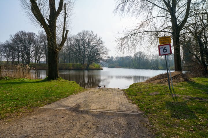 Photo 6 of van Limburg Stirumlaan 35