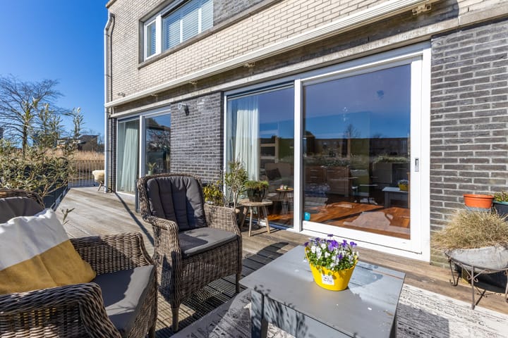 Foto 36 van Blauwe Ring 107