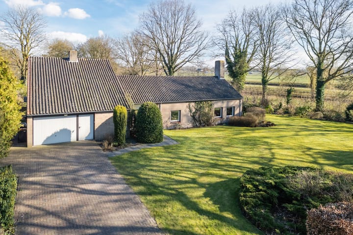 Foto 7 van Eikenlaan 9