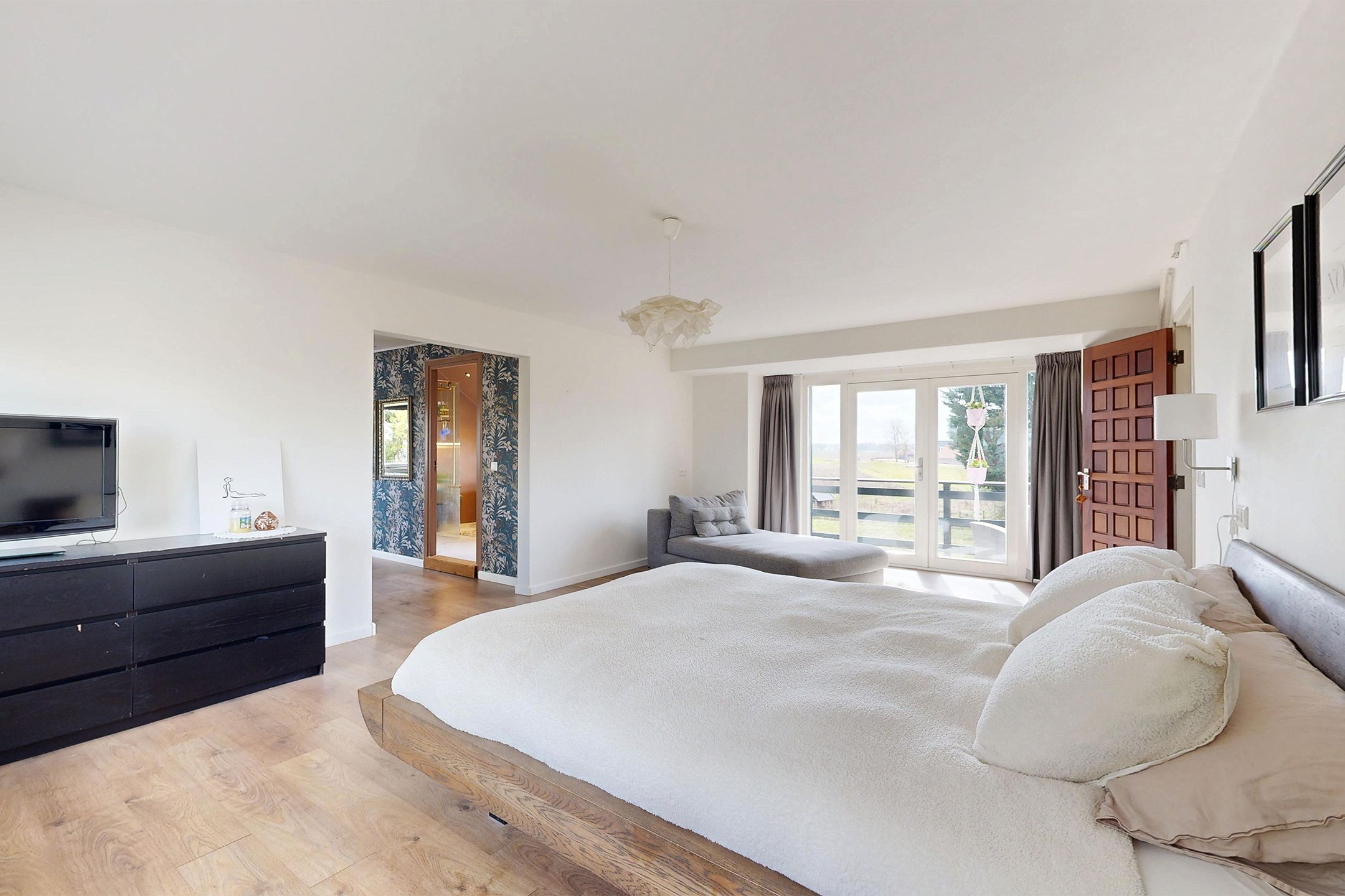 Foto 69 van Klundertseweg 37