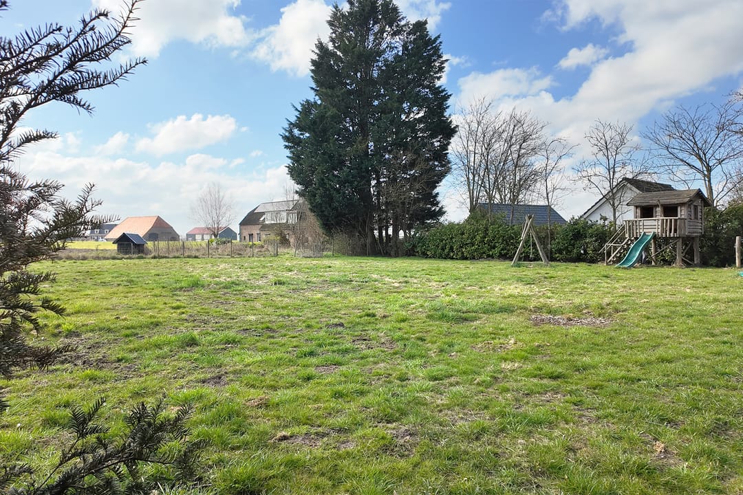 Foto 98 van Klundertseweg 37