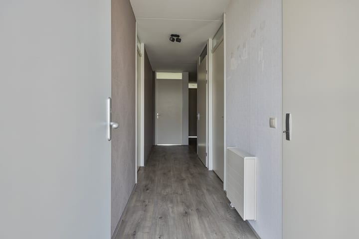 Foto 9 van Toos Korvezeepad 85