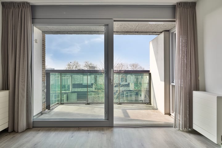 Foto 19 van Toos Korvezeepad 85