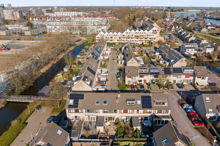 Foto 32 van Arica 105