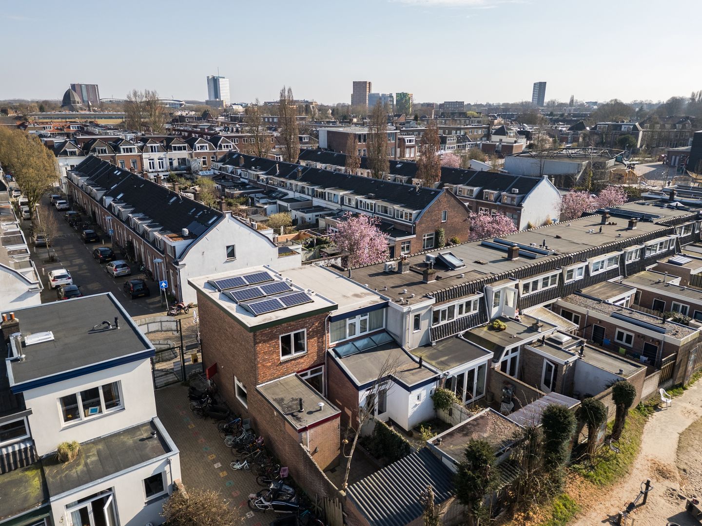 Foto 4 van Bloesemstraat 27