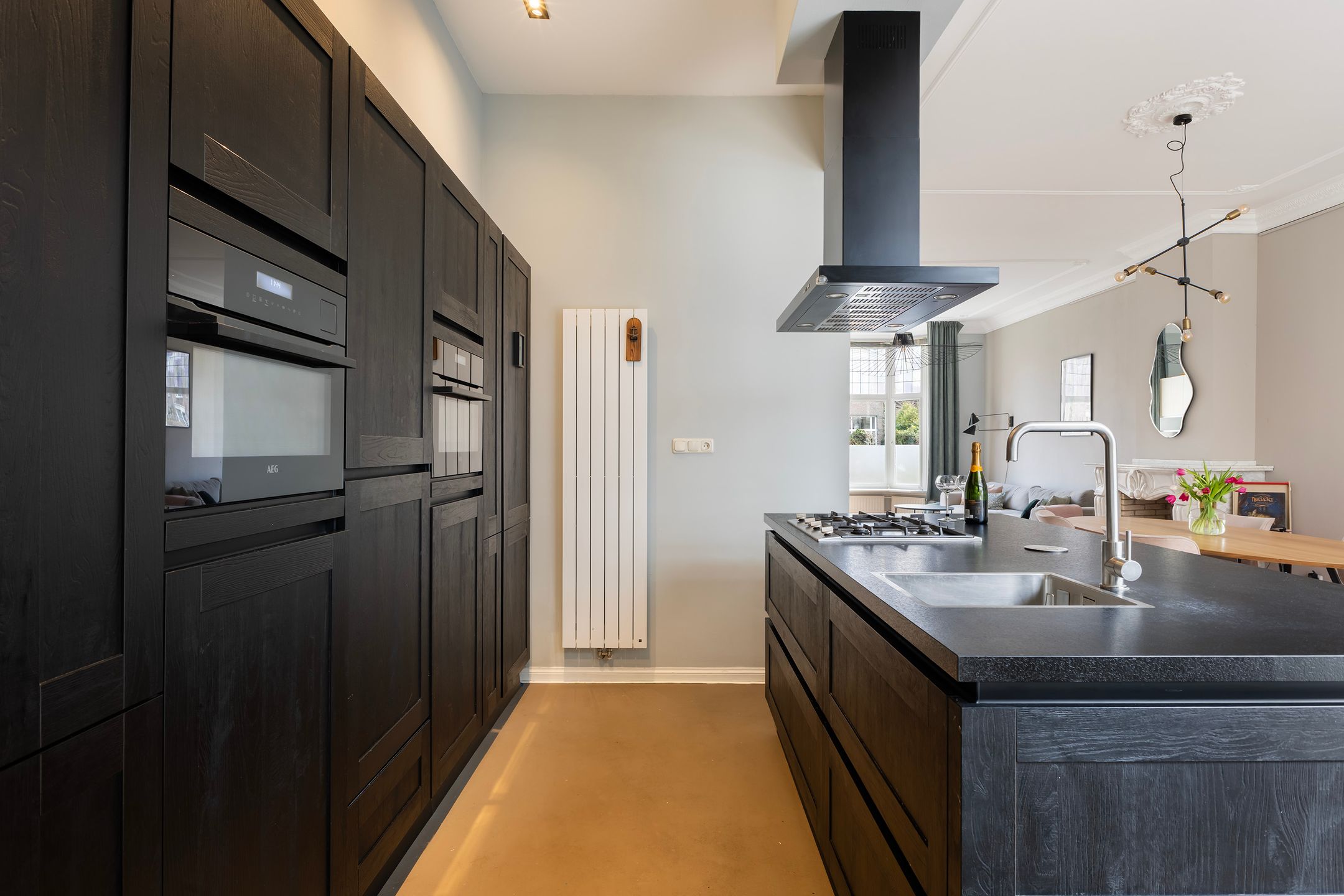 Foto 27 van Alma Tademastraat 5