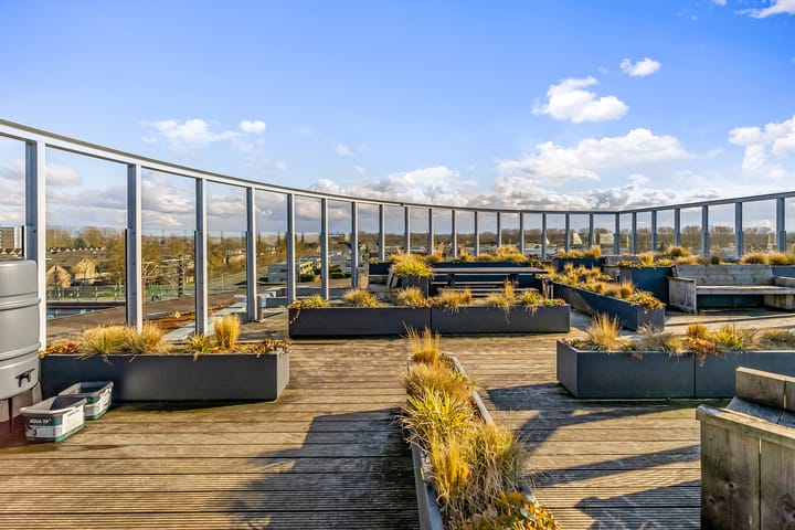 Foto 2 van Louis Armstrongweg 56-C