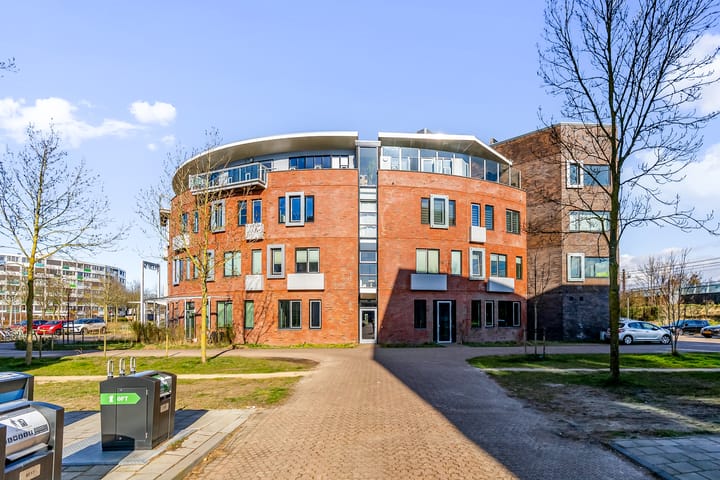 Foto 5 van Louis Armstrongweg 56-C