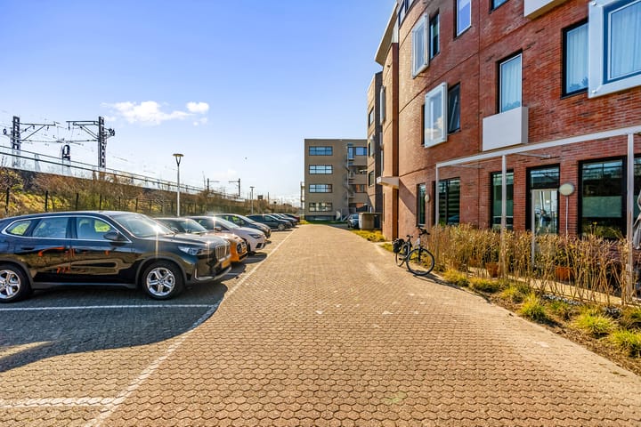 Foto 36 van Louis Armstrongweg 56-C