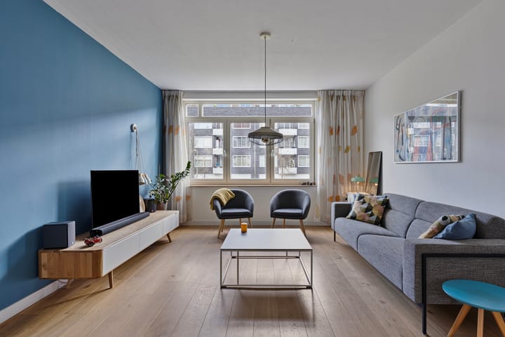 Photo 3 of Derkinderenstraat 75-H