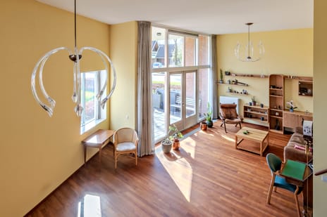 Jade 93 tertiary image