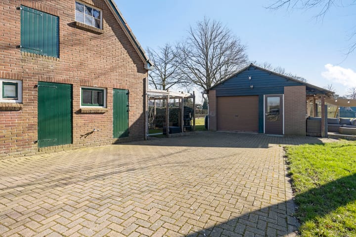 Foto 27 van Orchideestraat 10