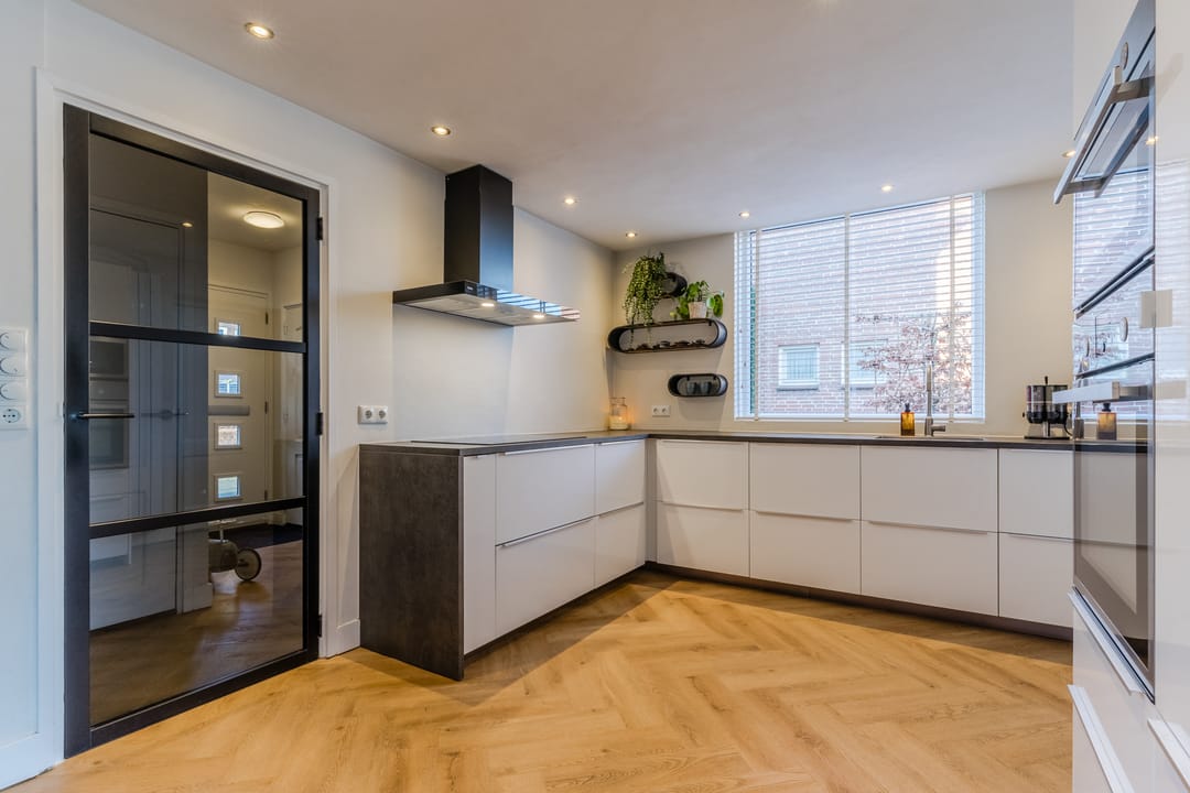 Photo 17 of Margrietstraat 4