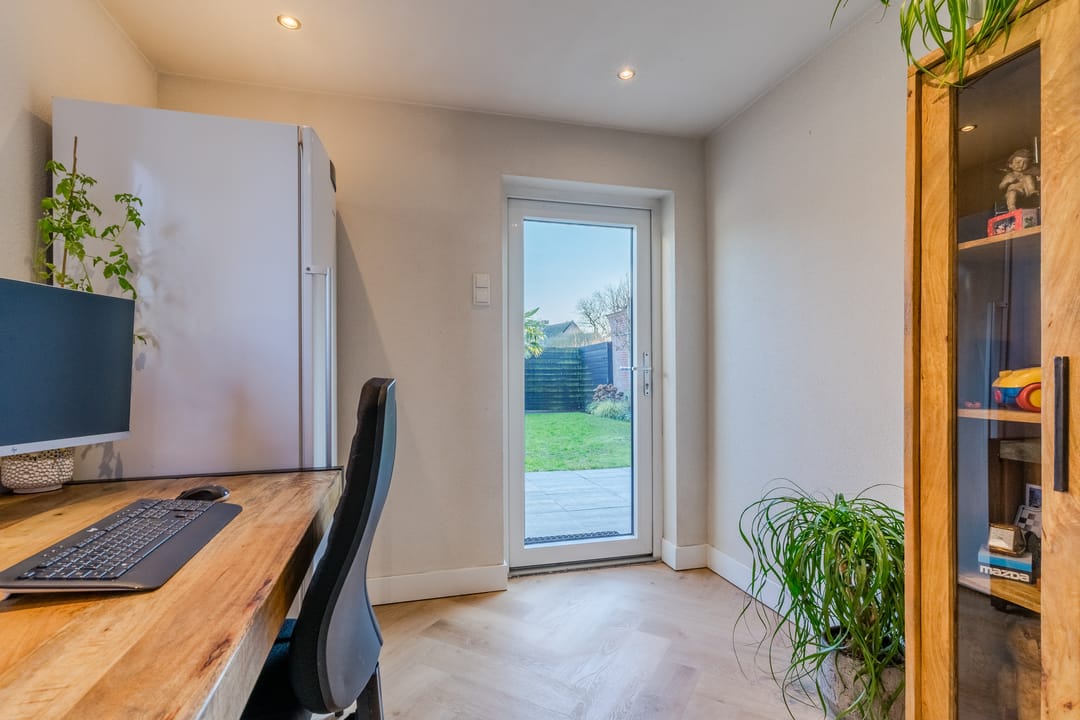 Photo 22 of Margrietstraat 4