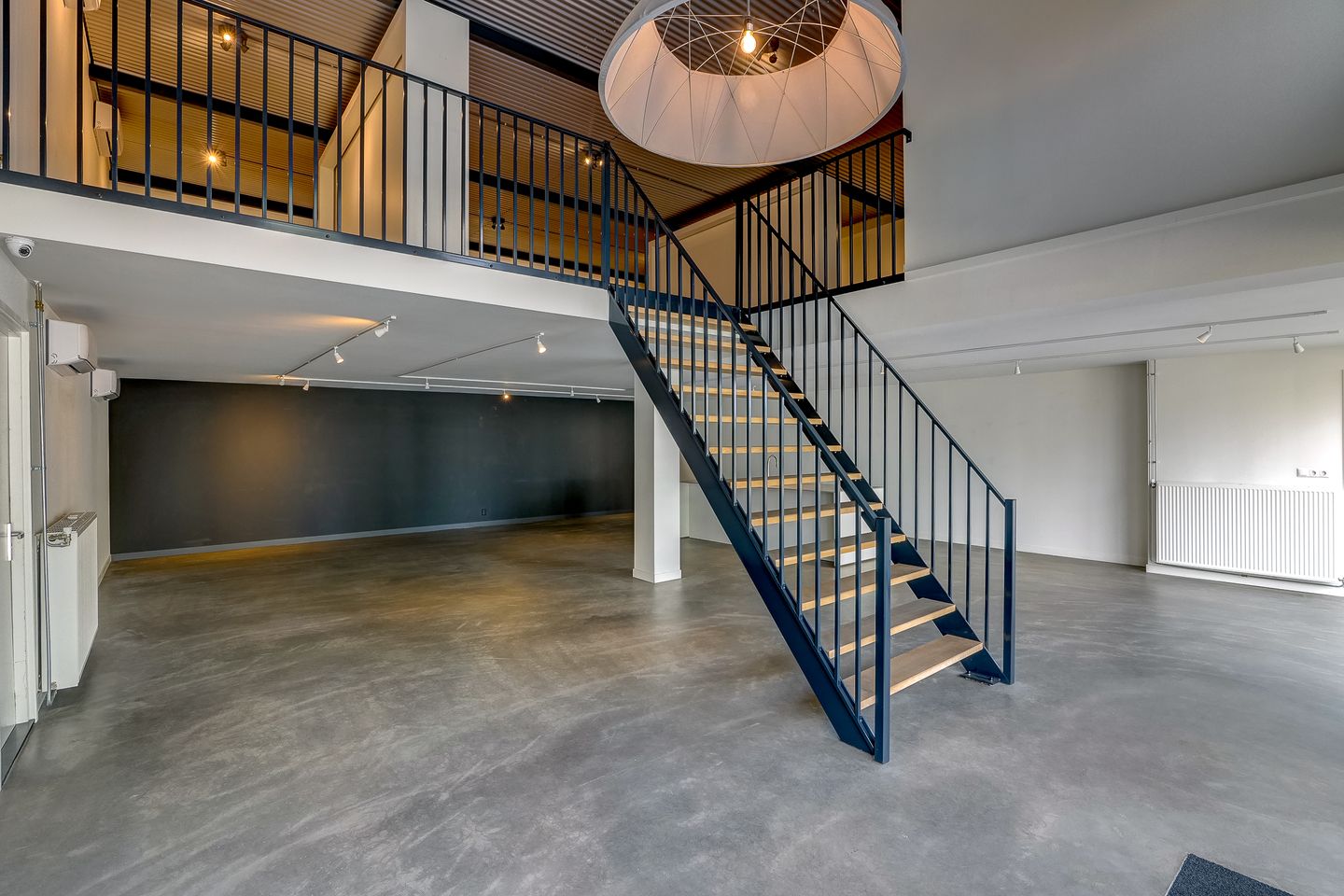 Bekijk foto 5 van Lauwersweg 11