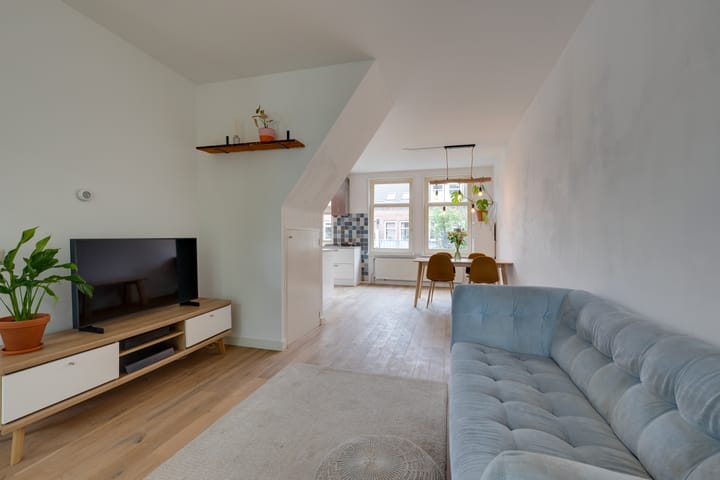 Photo 7 of Meeuwenlaan 221-A