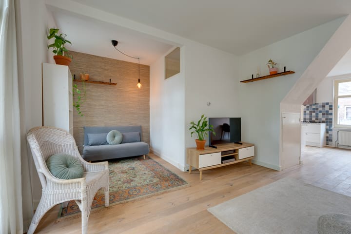 Photo 8 of Meeuwenlaan 221-A