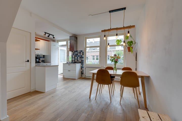 Photo 12 of Meeuwenlaan 221-A