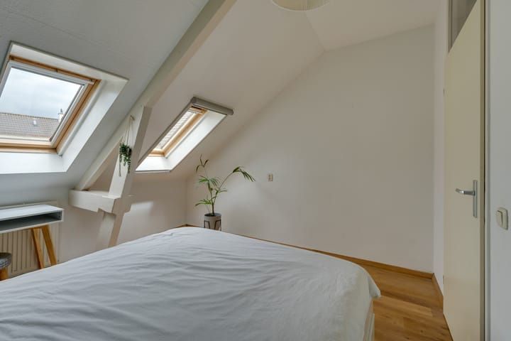 Photo 27 of Meeuwenlaan 221-A