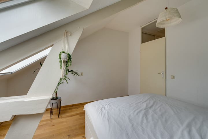 Photo 28 of Meeuwenlaan 221-A