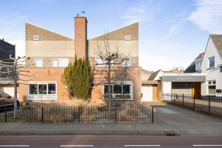 Stationsstraat 64