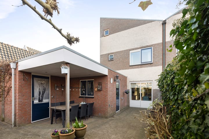 Foto 29 van Stationsstraat 64