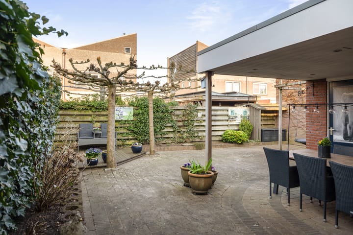 Foto 31 van Stationsstraat 64