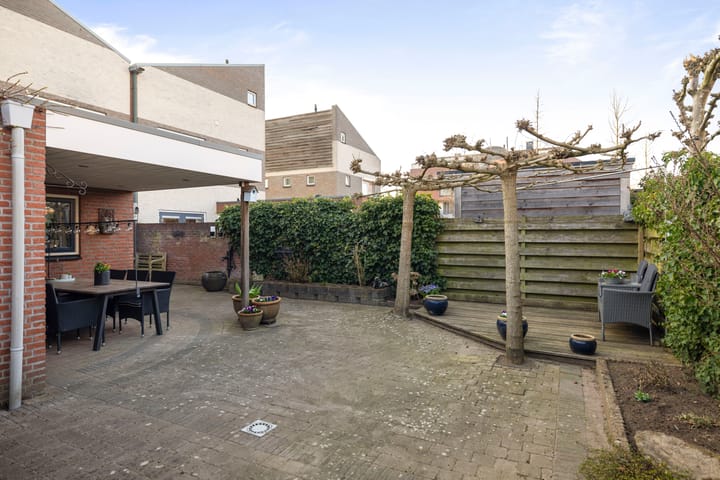 Foto 34 van Stationsstraat 64